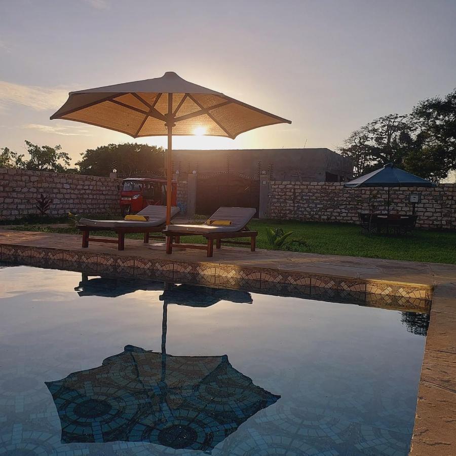 4 U Luxury Bungalows Diani Diani Beach Exterior photo